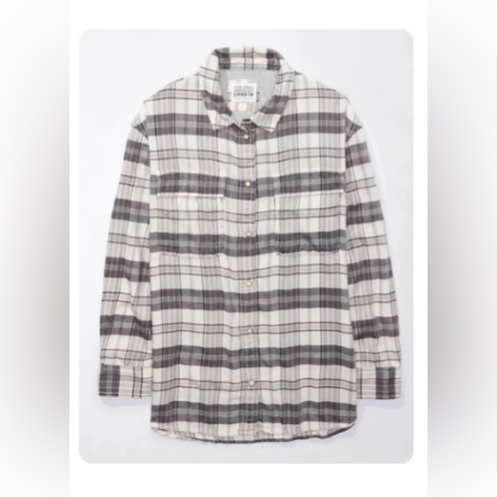 AE Oversized Long-Sleeve Plaid
Button-Up Shirt NEW